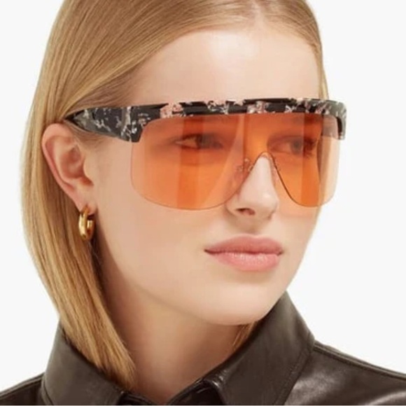 Loewe NEW Black and Pink Shield Sunglasses Modern Sporty Design - Picture 3 of 5